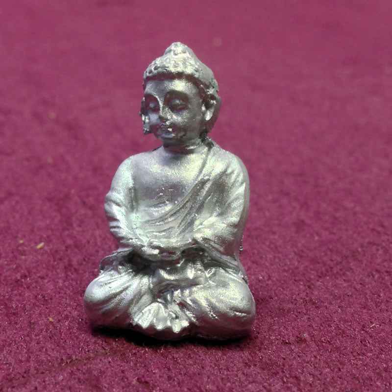 Zilveren buddha