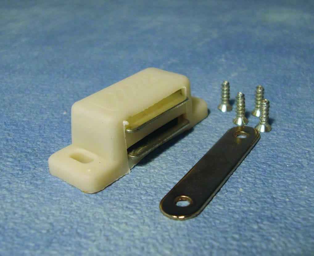 Magneetplaten met schroeven