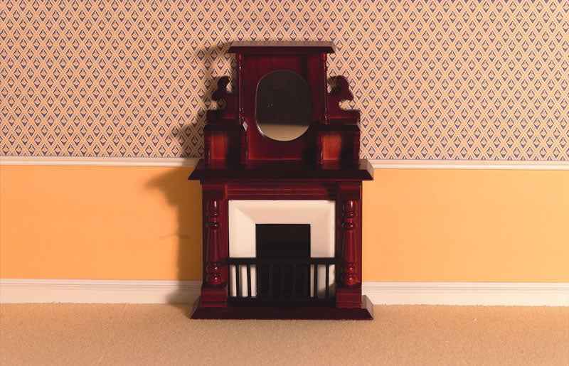 Victoriaans haard met mantel
