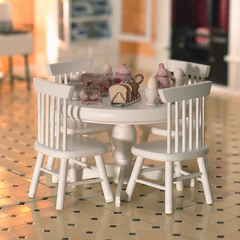 ronde tafel met 4 stoelen