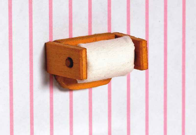 Toiletrol op houten houder