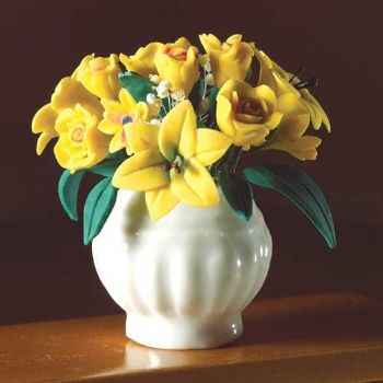 Gele bloemen in vaas