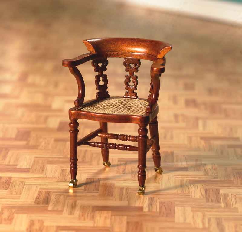 dickens bureaustoel in walnoot