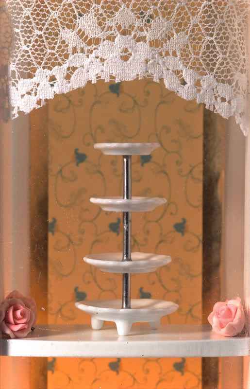 Witte etagere