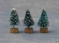 2 Kerstbomen met sneeuw