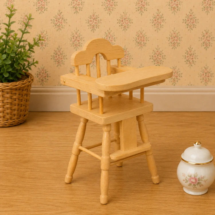 Kinderstoel, blank hout