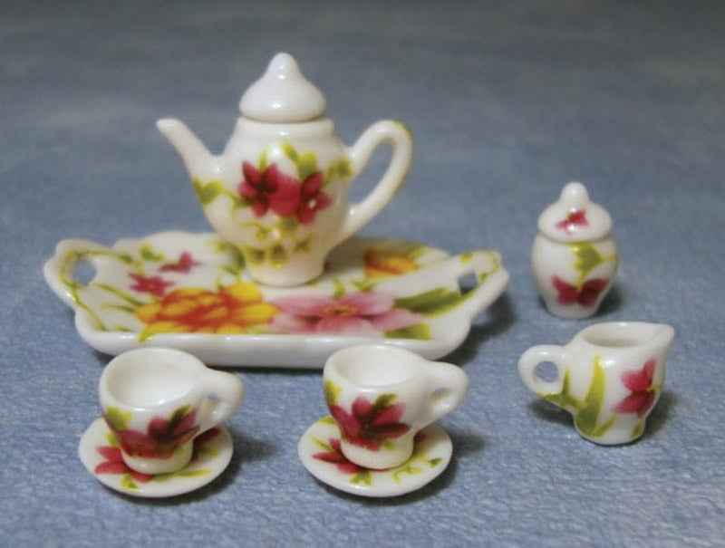 Servies met bloemen