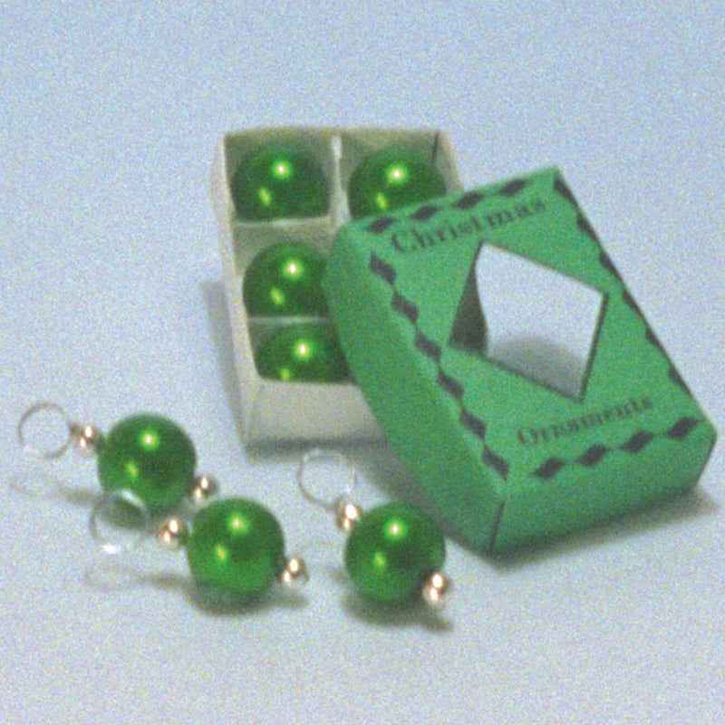 Groene kerstballen