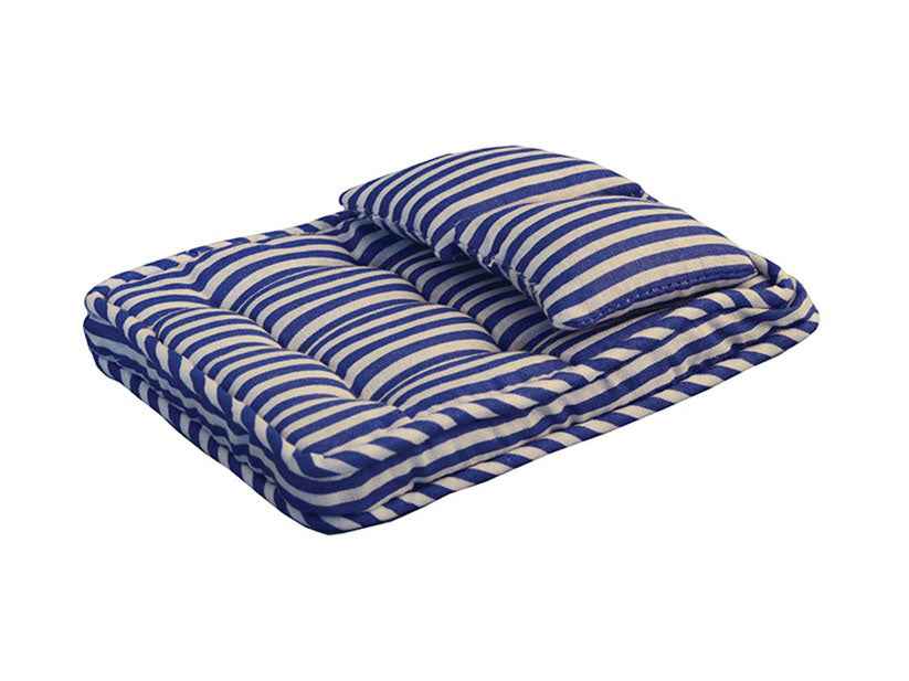 Gestreepte matras met kussen