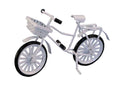 Witte dames fiets met mand