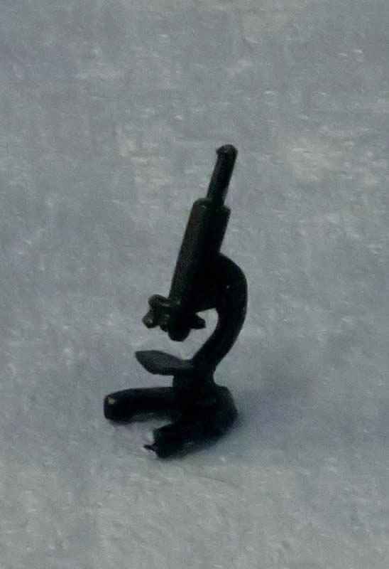 Microscope