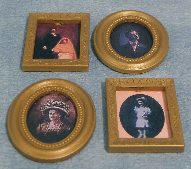 Schilderijtjes, klein, 4 stuks
