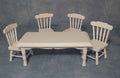 Witte keuketafel met 4 stoelen