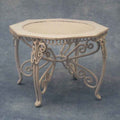 Witte tuintafel