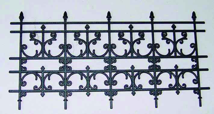 Kunststof hekwerk, ca. 18 cm lang