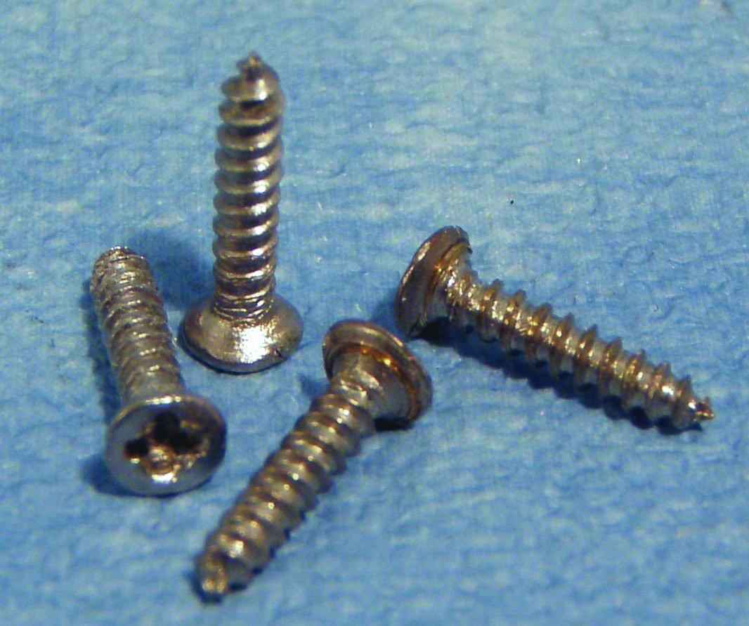 12 stuks  8 mm schroeven