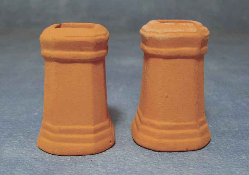 Schoorstenen, 2 stuks