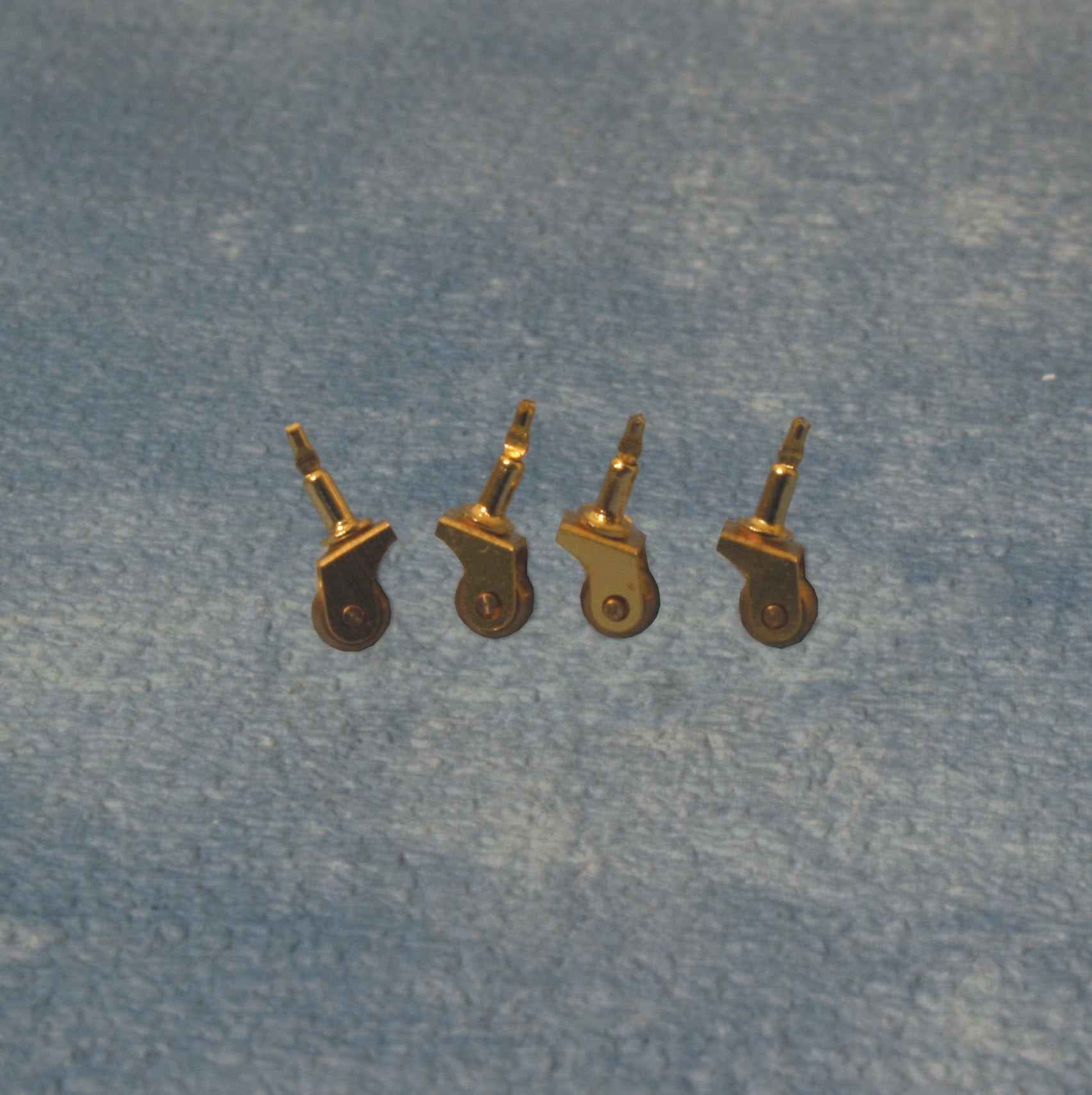 Koperen wieltjes, 4 stuks