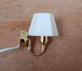 Wandlamp met wit kapje