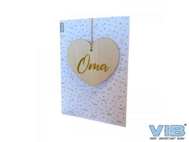 Wenskaart met houten hanger hart  'Oma'